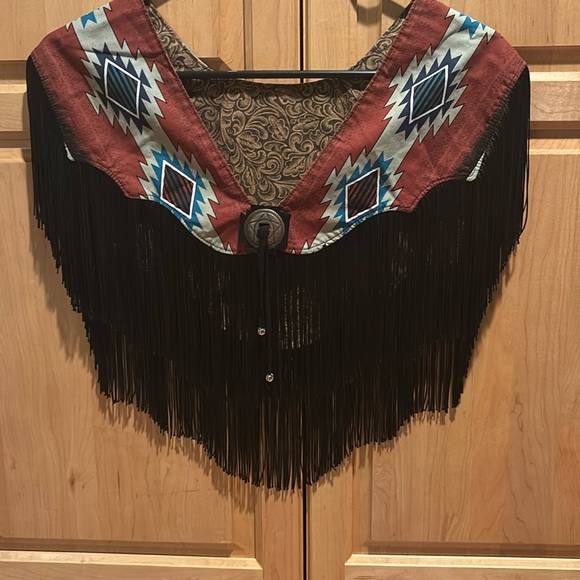 Western fringe top measurements in pictures adjustable size with Velcro - Picture 3 of 14